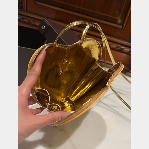 Top Quality Alaia Le Cour Heart Bag